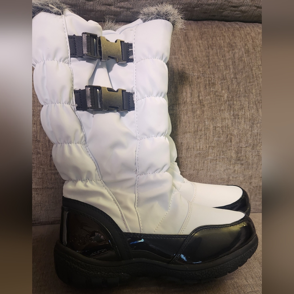 Totes Women's Rogan Insulated Waterproof Snow Winter Boots w Zipper. NEW!!